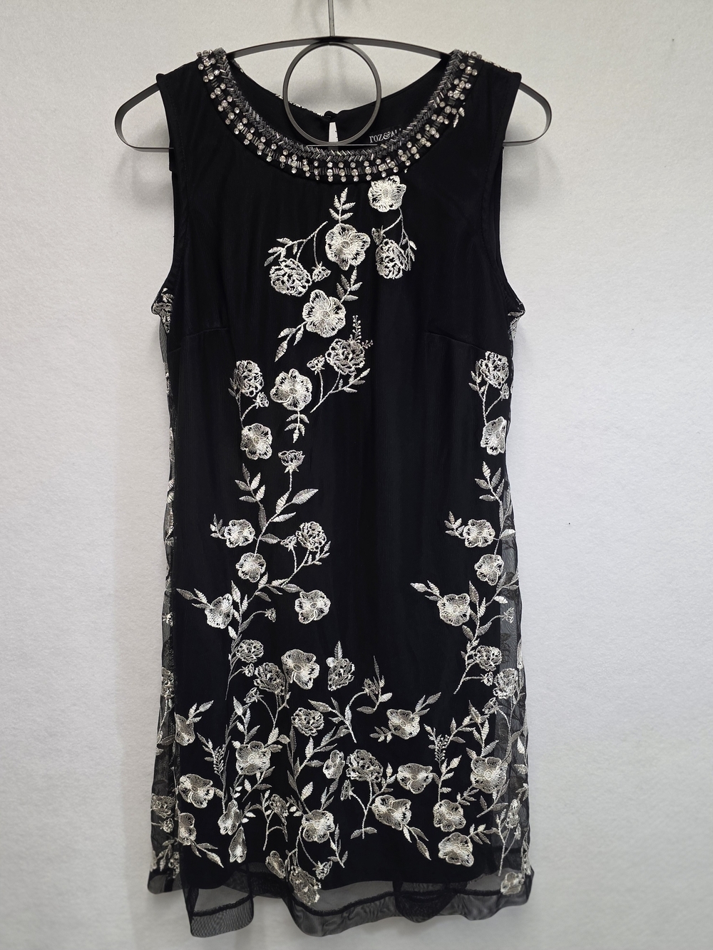 Roz & Ali Black Lined Sleeveless Midi Sheath Dress w/ Floral Embroidery Size 14